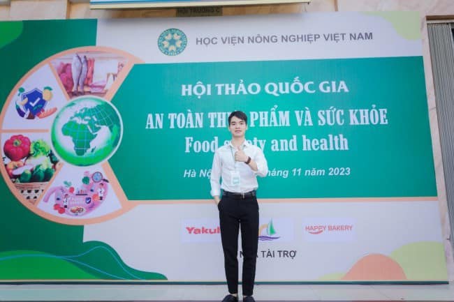 “Nguyễn Văn Viên – Sinh viên tiêu biểu đam mê với phong trào Nghiên cứu khoa học và Khởi nghiệp”