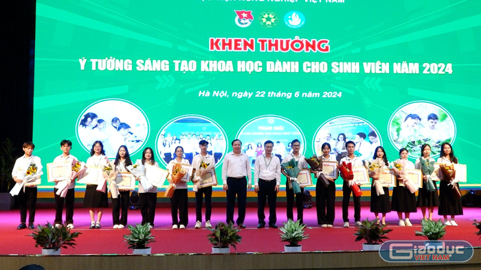 Học viện Nông nghiệp Việt Nam đẩy mạnh NCKH gắn với dự án khởi nghiệp